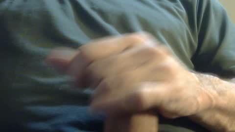 Snapshot of hamhead71 chatting on December 31, 2024, 5:40 pm hamhead71 online show from December 31, 2024, 5:40 pm