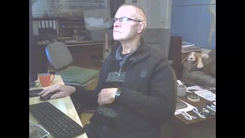 Snapshot of hamto65 chatting on December 30, 2024, 9:08 pm Prefer men 80 online show from December 30, 2024, 9:08 pm