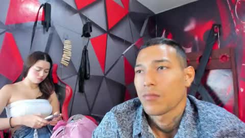 Hana and Zeta online show from October 17, 2025, 12:08 pm