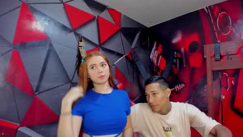 Hana and Zeta online show from November 16, 2025, 12:11 pm