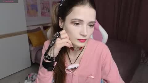 Hana online show from November 6, 2025, 2:18 pm