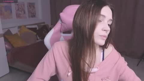 Hana online show from November 14, 2025, 2:49 pm