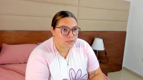 Snapshot of hana_lover_ chatting on November 22, 2025, 12:48 pm hana_lover_ online show from November 22, 2025, 12:48 pm