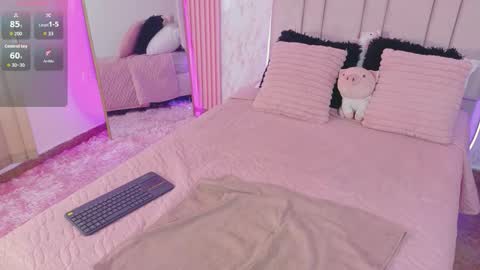 Hanna Rosse online show from March 11, 2026, 2:12 pm