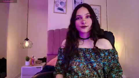 hanabie_ online show from January 16, 2026, 3:32 am