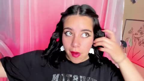 Hanah Montana Independent model online show from November 24, 2025, 12:27 pm