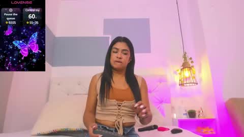 hanah_gray online show from February 22, 2025, 11:35 am