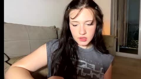 hanahwoods online show from July 17, 2026, 5:29 pm