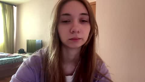 Alya online show from May 20, 2026, 5:02 am