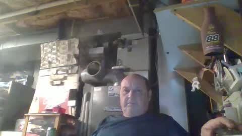 naked man online show from May 6, 2026, 1:47 am