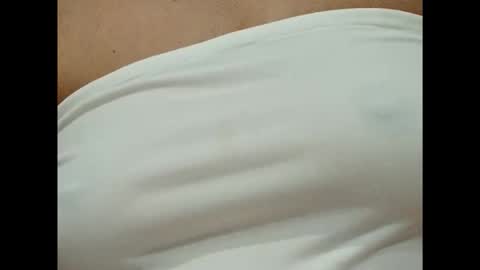 miolinasexycpl online show from May 17, 2026, 2:42 am