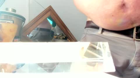 Snapshot of handncocknocum chatting on January 30, 2025, 10:08 am handncocknocum online show from January 30, 2025, 10:08 am