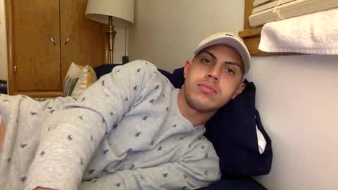 handsome01_ online show from January 13, 2026, 4:07 am