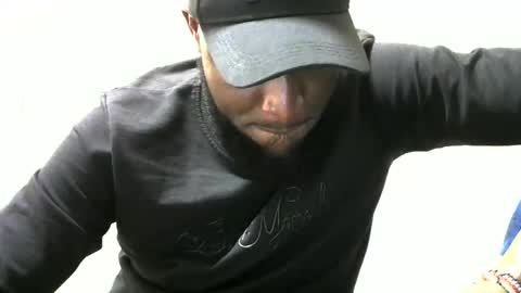 Snapshot of handsome_king30 chatting on December 1, 2024, 6:19 pm handsome king online show from December 1, 2024, 6:19 pm