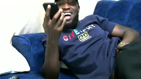 Snapshot of handsome_king30 chatting on December 2, 2024, 8:00 pm handsome king online show from December 2, 2024, 8:00 pm