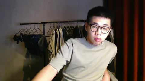 handsome_mannn online show from January 2, 2025, 10:01 pm