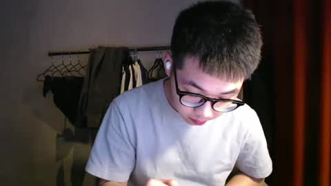 handsome_mannn online show from January 4, 2025, 3:18 am