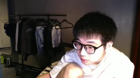 handsome_mannn online show from February 18, 2025, 8:36 pm