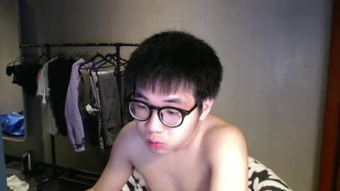 handsome_mannn online show from February 23, 2025, 12:19 am