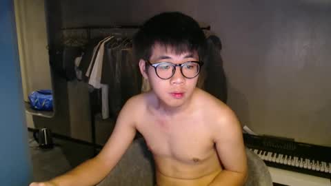 handsome_mannn online show from September 30, 2025, 8:36 pm