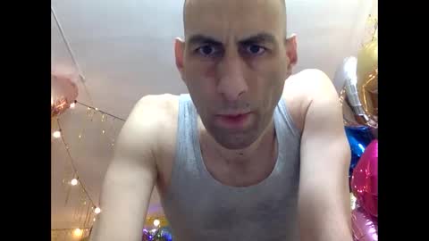 HandsomeAlfie online show from March 9, 2026, 2:04 am