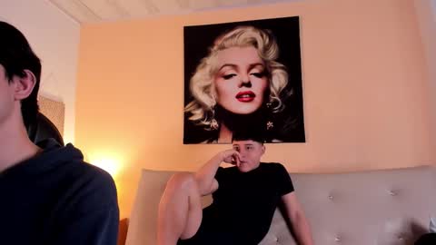 leonardfarrucknick and otis online show from March 24, 2026, 12:43 pm