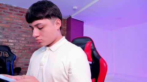 leonardfarrucknick and otis online show from March 31, 2026, 12:16 pm