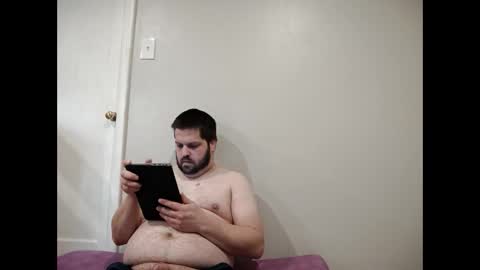 handsomedaddy198923 online show from October 21, 2025, 7:14 pm