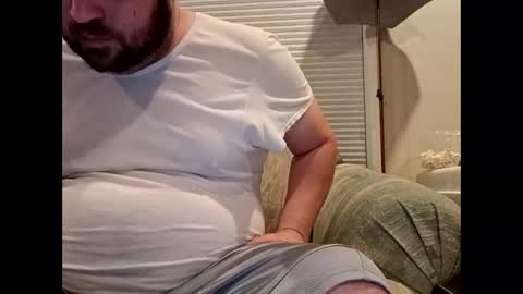 handsomedaddy198923 online show from November 25, 2025, 7:52 am