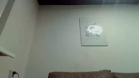 handsomeguy4ever online show from November 9, 2025, 9:46 pm