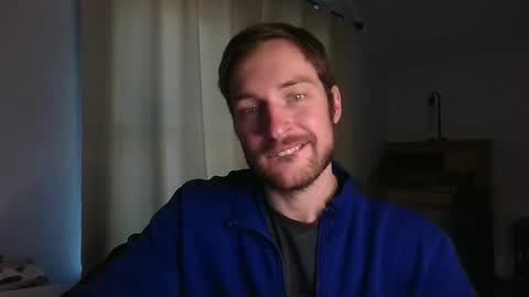 handsumhung online show from December 15, 2025, 5:28 pm