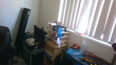 Snapshot of hango651740 chatting on February 6, 2026, 1:21 am Hango aussie cut thick single online show from February 6, 2026, 1:21 am