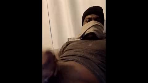 hank0009 online show from January 9, 2026, 7:33 am