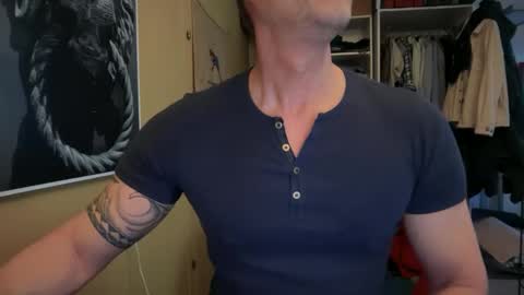 hanky online show from March 5, 2025, 8:00 am