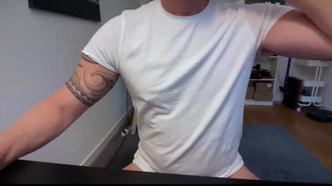 hanky online show from October 16, 2025, 1:56 pm