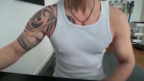 hanky online show from April 22, 2026, 1:12 pm