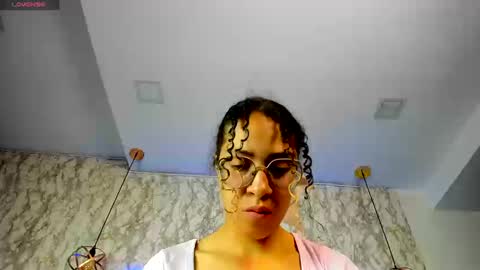 Snapshot of hanna_corne chatting on September 13, 2025, 1:33 pm HANNA online show from September 13, 2025, 1:33 pm