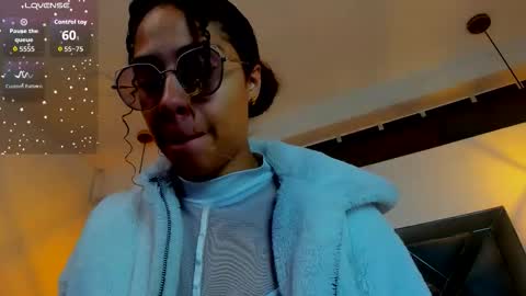 Snapshot of hanna_corne chatting on October 13, 2025, 1:33 pm HANNA online show from October 13, 2025, 1:33 pm