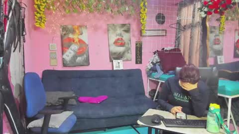 Hanna online show from May 28, 2026, 12:13 pm