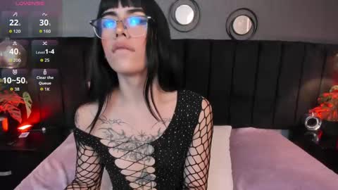 Snapshot of hanna_mitsury chatting on June 3, 2026, 2:33 pm Hanna online show from June 3, 2026, 2:33 pm