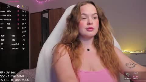 hanna montanas online show from November 2, 2025, 6:21 pm