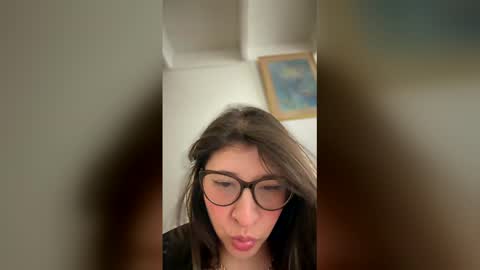 Hannaa online show from April 10, 2026, 5:50 pm