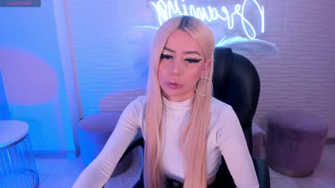 Snapshot of hannaconnor_ chatting on January 15, 2025, 7:55 pm Hanna Connor online show from January 15, 2025, 7:55 pm