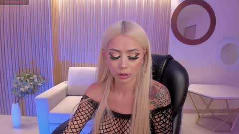 Snapshot of hannaconnor_ chatting on March 5, 2025, 8:00 pm Hanna Connor online show from March 5, 2025, 8:00 pm