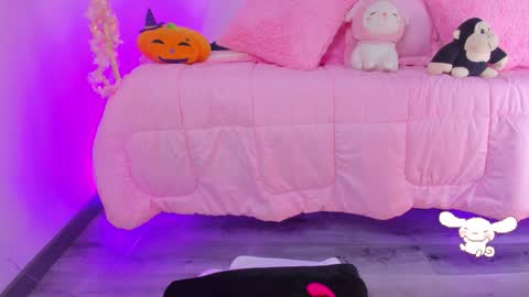 hannacutegod online show from October 28, 2025, 5:33 am