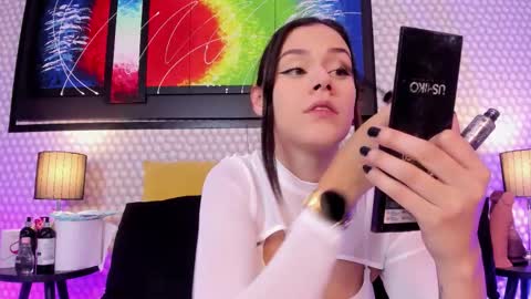 Hanna online show from November 15, 2025, 3:37 am