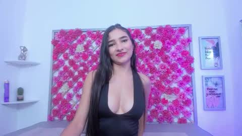 Hannah Miller online show from February 9, 2026, 12:42 pm