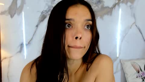 Hannahill69 online show from January 15, 2025, 10:06 am