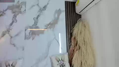 Hannahill69 online show from March 13, 2026, 4:52 am