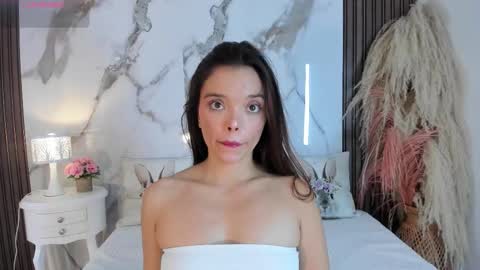 Hannahill69 online show from March 28, 2026, 4:56 am